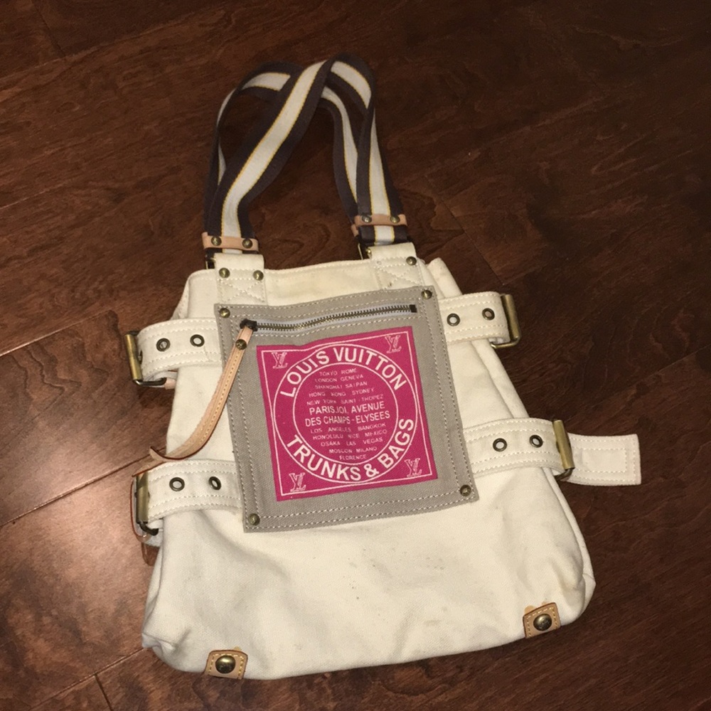 Louis Vuitton purse